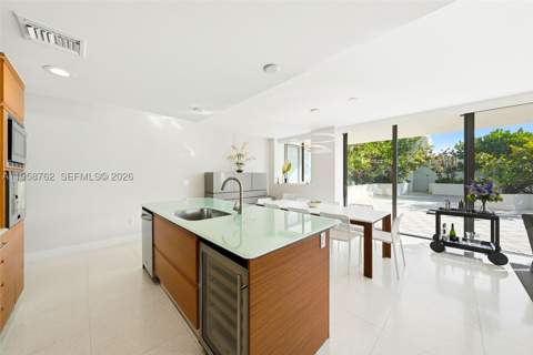5875 Collins Ave 502, Miami Beach FL - photo 6 of 15