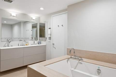 5875 Collins Ave 502, Miami Beach FL - photo 9 of 15