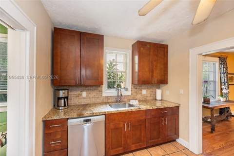 1256 Algeria Ave, Coral Gables FL - photo 8 of 27