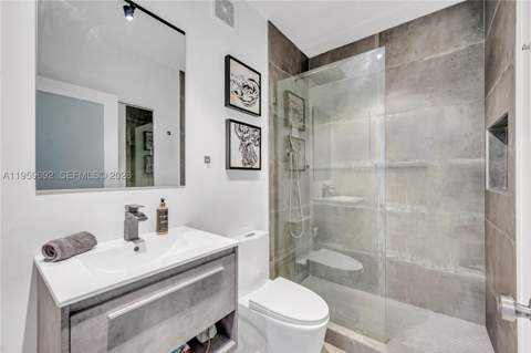 540 Brickell Key Dr 409, Miami FL - photo 16 of 20