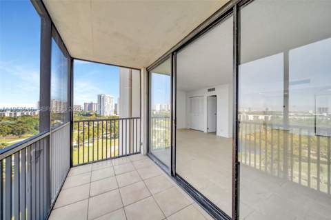 20379 W Country Club Dr 1232, Aventura FL - photo 14 of 35