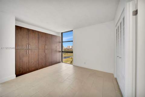 20379 W Country Club Dr 1232, Aventura FL - photo 15 of 35