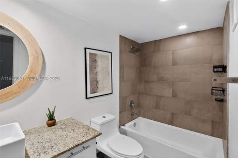 4780 NW 102nd Ave 103-11, Doral FL - photo 10 of 18