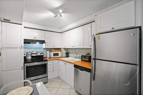 5005 Collins Ave 504, Miami Beach FL - photo 16 of 33