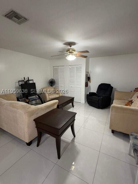 4 bedroom SingleFamilyResidence at 7332 SW 158th Ave, Weitzer Lago Mar Homes, Miami — photo 3