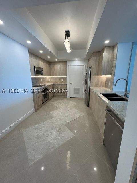 3330 NE 190th St 1815, Aventura FL - photo 7 of 61