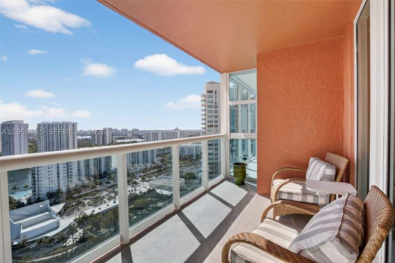 3 bedroom Condominium at 3370 Hidden Bay Dr 2715, 100 Hidden Bay Condo, Aventura — photo 4