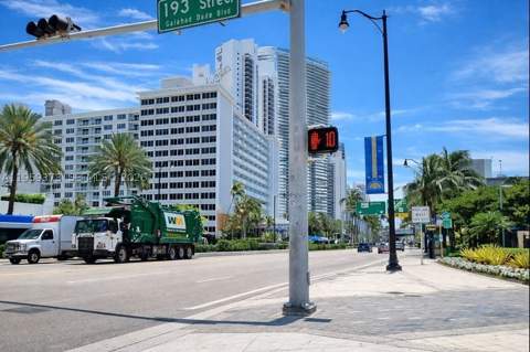 19201 Collins Ave 707, Sunny Isles Beach FL - photo 9 of 11