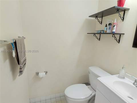 6205 Kendale Lakes Cir 289, Miami FL - photo 6 of 21