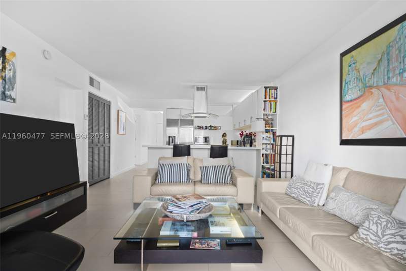 3 bedroom Condominium at 240 Galen Drive 109, Galen Drive Condo Apts, Key Biscayne — photo 5