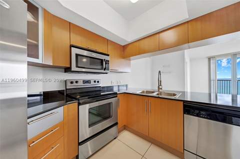 1750 N Bayshore Dr 2001, Miami FL - photo 12 of 41