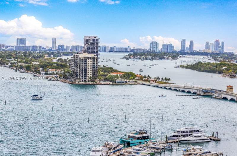 2 bedroom Condominium at 1750 N Bayshore Dr 2001, Opera Tower Condo, Miami — photo 2