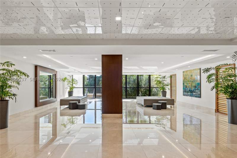 2 bedroom Condominium at 540 Brickell Key Dr 505, Brickell Key II, Miami — photo 2
