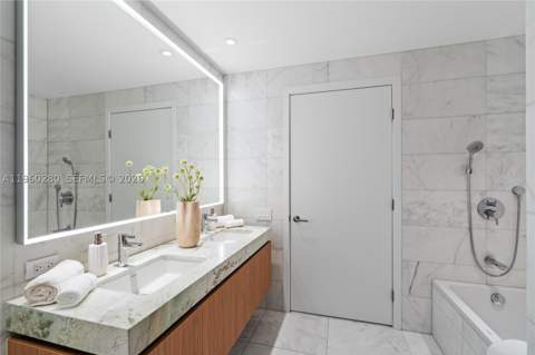 500 Alton 2203, Miami Beach FL - photo 8 of 36