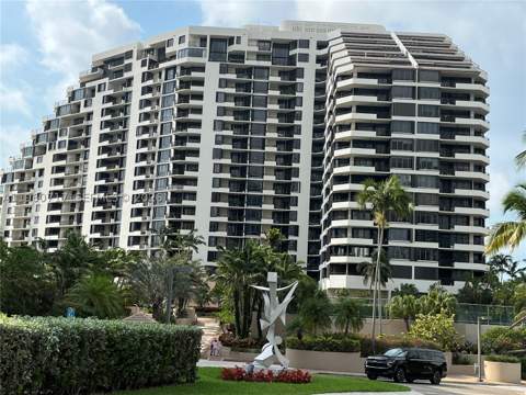 520 Brickell Key Dr A610, Miami FL - photo 7 of 10