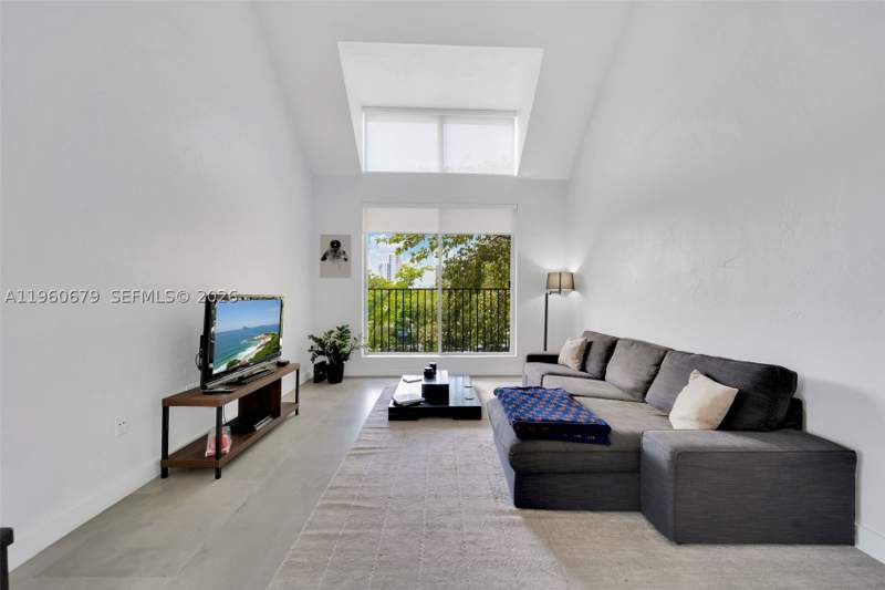 1 bedroom Condominium at 6900 N Kendall Dr A303, Dadeland Grove Condo, Pinecrest — photo 5