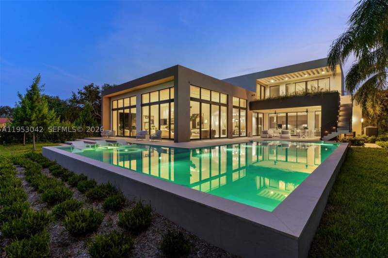 7 bedroom SingleFamilyResidence at 5825 SW 111th Ter, The Elysium, Pinecrest — photo 5