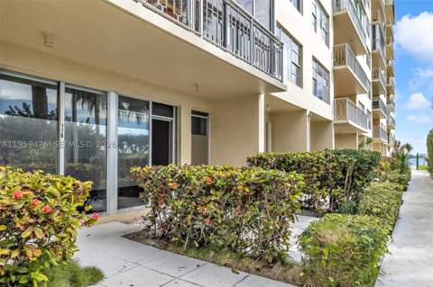 11111 Biscayne Blvd 116, Miami FL - photo 18 of 22
