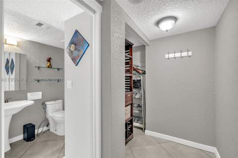 11111 Biscayne Blvd 116, Miami FL - photo 9 of 22