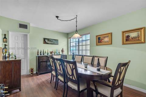 249 Carlisle Dr, Miami Springs FL - photo 11 of 50