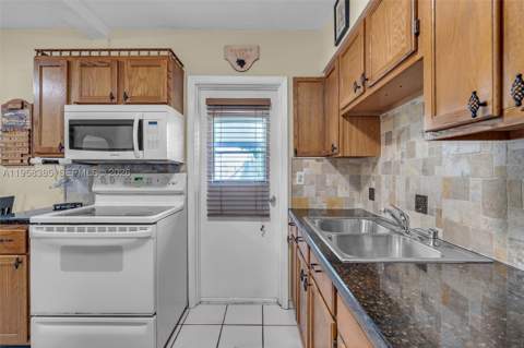 249 Carlisle Dr, Miami Springs FL - photo 17 of 50