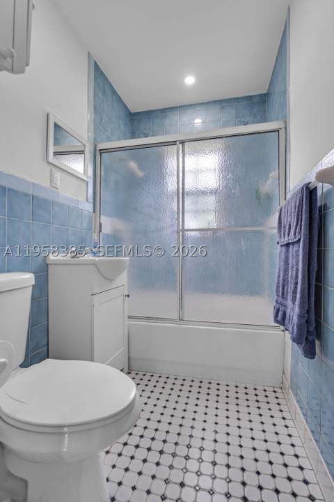 249 Carlisle Dr, Miami Springs FL - photo 24 of 50