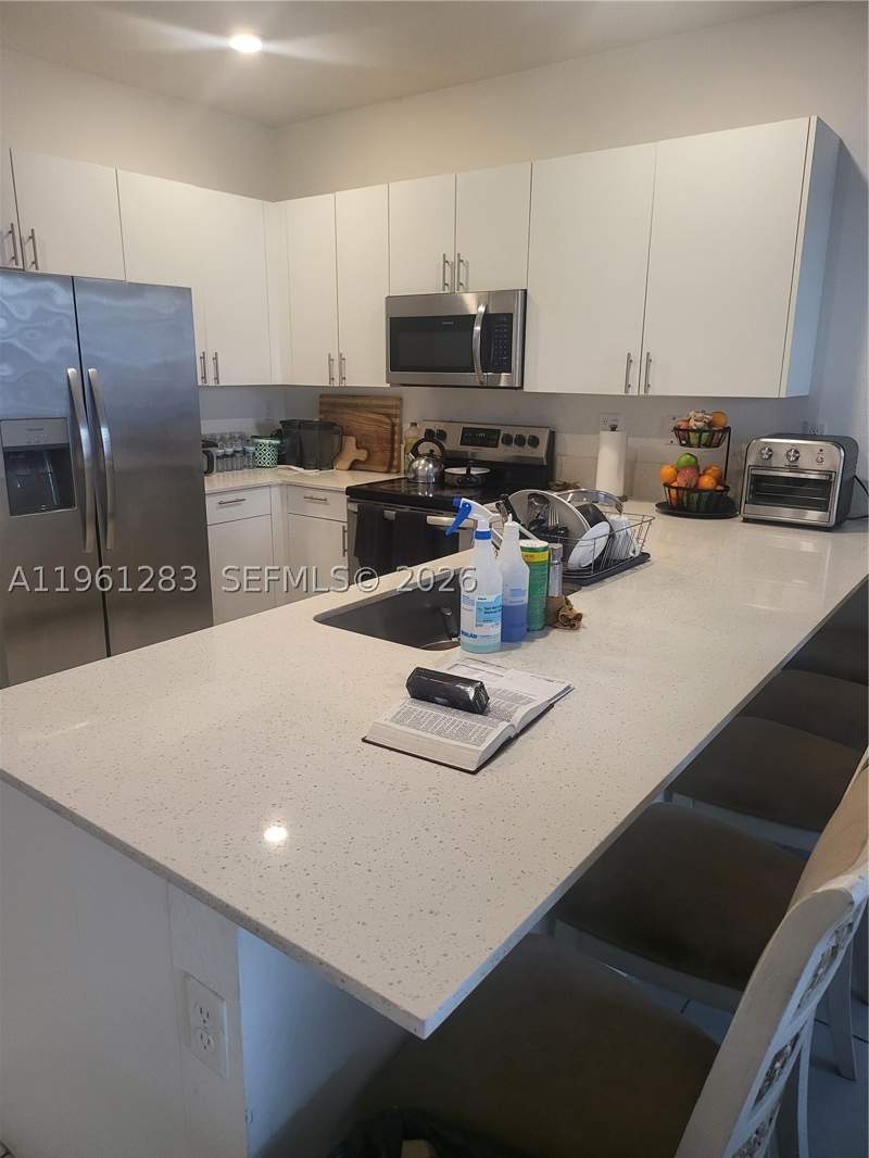 3 bedroom Townhouse at 11831 SW 246th Ter, Silver Palm Residential H, Homestead — photo 2