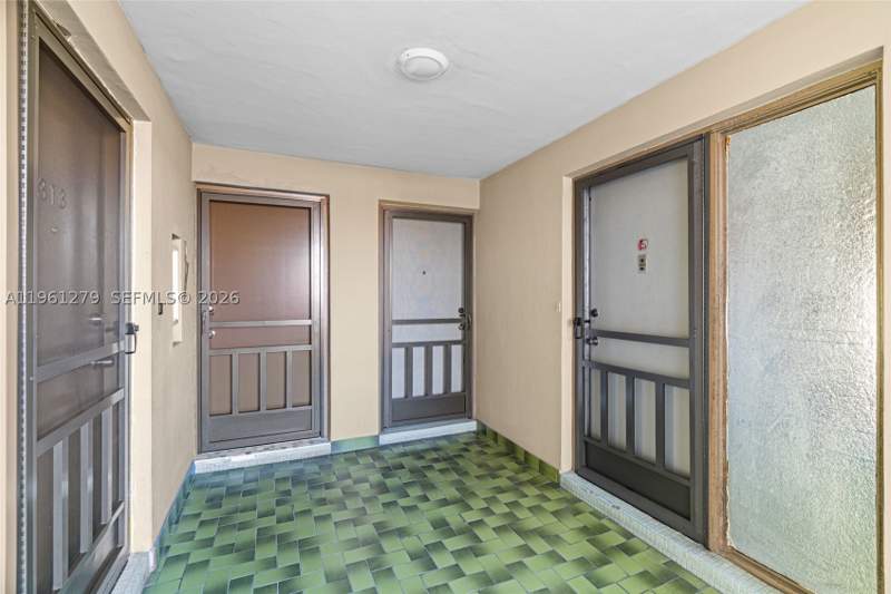 2 bedroom Condominium at 1690 NE 191st St 314-1, Jade Winds Group Bamboo G, Miami — photo 3