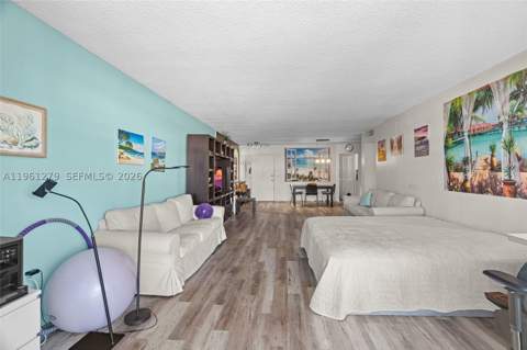 1690 NE 191st St 314-1, Miami FL - photo 6 of 33