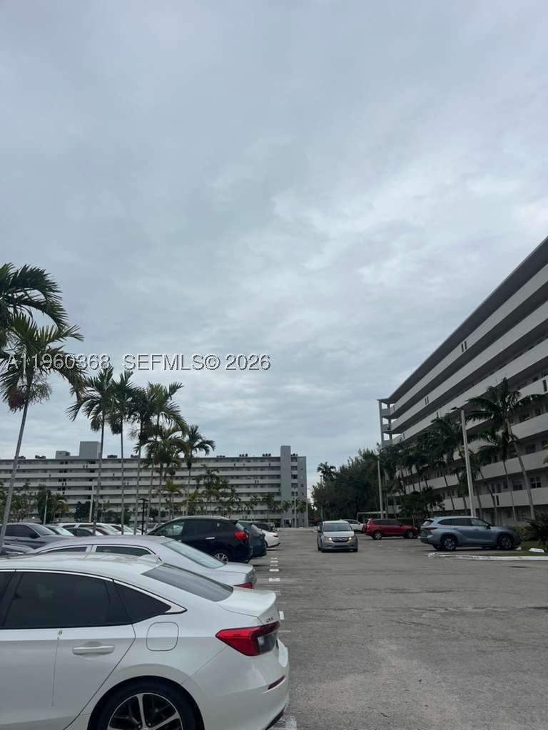 1 bedroom Condominium at 1750 NE 191st St 507-1, Jade Winds Group-Daisy, Miami — photo 5