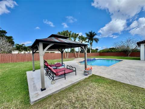 20449 SW 328th St, Homestead FL - photo 11 of 34
