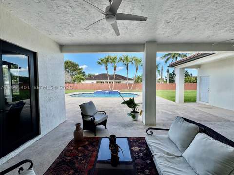 20449 SW 328th St, Homestead FL - photo 13 of 34