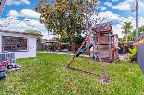 7585 SW 28th St, Miami FL - photo 22 of 28