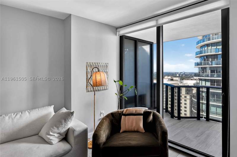 1 bedroom Condominium at 45 SW 9th St 3807, Brickell Heights East Con, Miami — photo 4