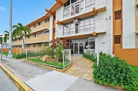 3881 W Flagler St 208, Miami FL - photo 11 of 11