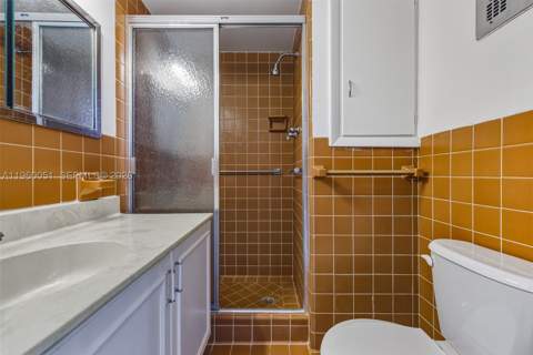 1 Harbour Way 108, Bal Harbour FL - photo 20 of 27