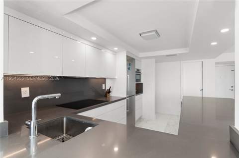 2655 Collins Ave Ph06/08, Miami Beach FL - photo 10 of 39