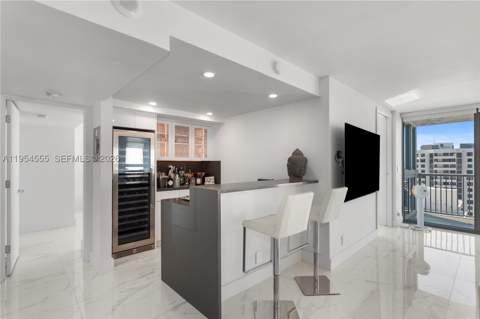 2655 Collins Ave Ph06/08, Miami Beach FL - photo 7 of 39