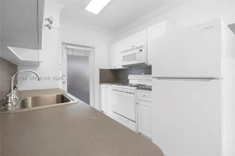 315 69th St 112, Miami Beach FL - photo 11 of 20