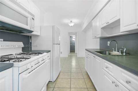 315 69th St 112, Miami Beach FL - photo 8 of 20