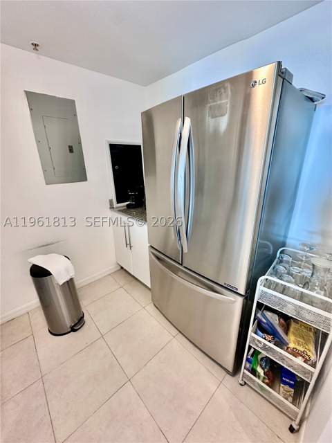 275 NE 18th St 1705, Miami FL - photo 18 of 38
