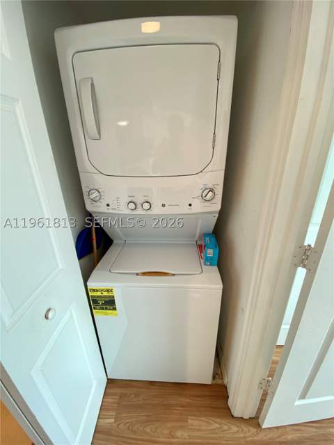 275 NE 18th St 1705, Miami FL - photo 20 of 38