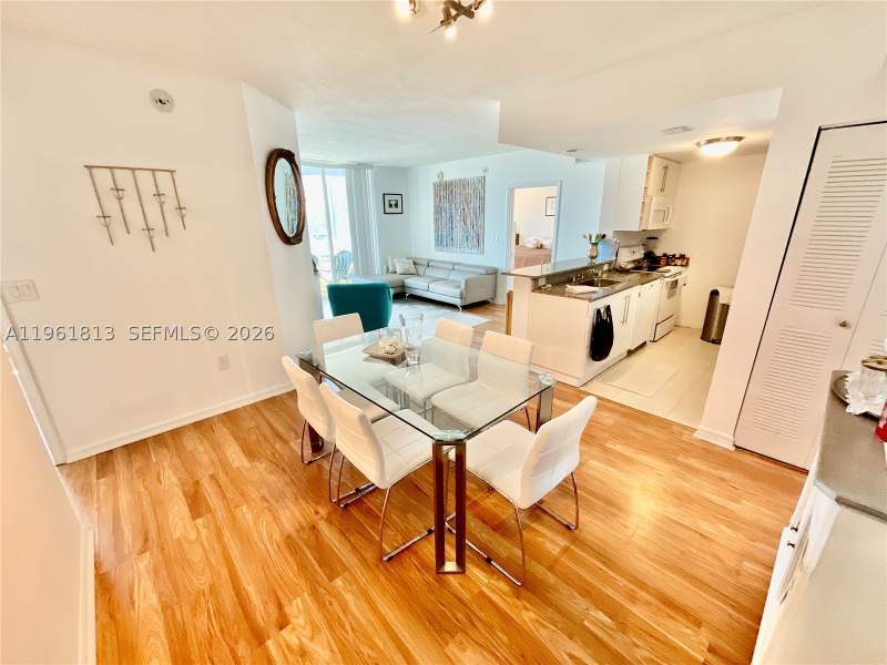 2 bedroom Condominium at 275 NE 18th St 1705, 1800 Biscayne Plaza Condo, Miami — photo 3