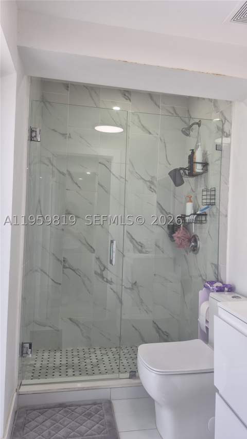 8523 NW 35th Pl, Miami FL - photo 9 of 10