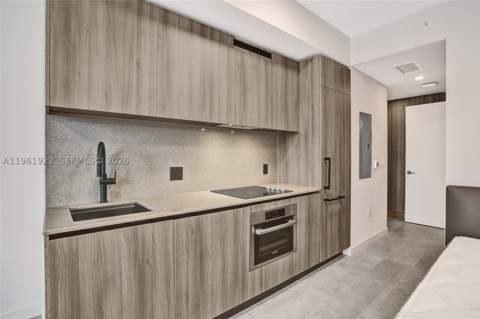 121 NE 5th Street 807, Miami FL - photo 24 of 27