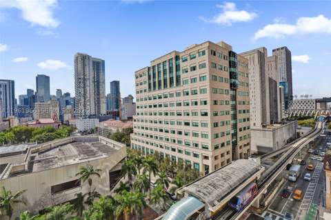 121 NE 5th Street 1001B, Miami FL - photo 22 of 28