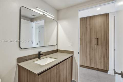 121 NE 5th Street 1001B, Miami FL - photo 6 of 28
