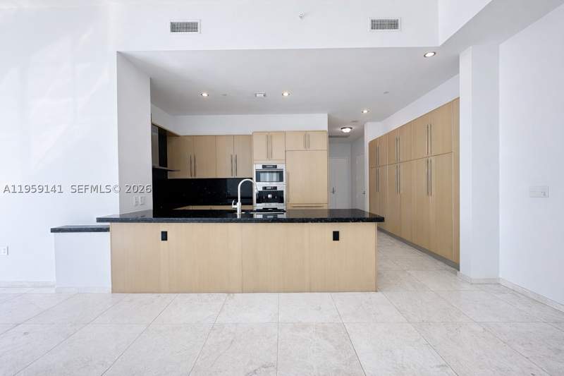 2 bedroom Condominium at 900 Brickell Key Blvd 2405, Asia Condo, Miami — photo 2