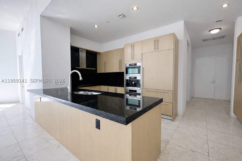 2 bedroom Condominium at 900 Brickell Key Blvd 2405, Asia Condo, Miami — photo 3