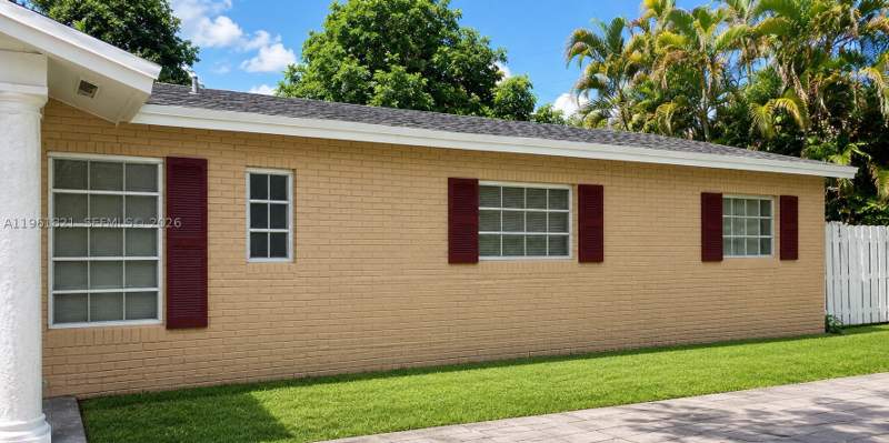 4 bedroom SingleFamilyResidence at 9905 Marlin Rd, Bel Aire Sec 3, Cutler Bay — photo 2